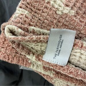 The Farmhouse Rachel Ashwell Pink and Cream Kitchen Towel